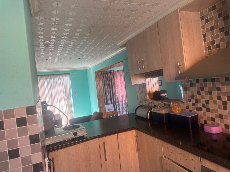 4 Bedroom Property for Sale in Electric City Western Cape